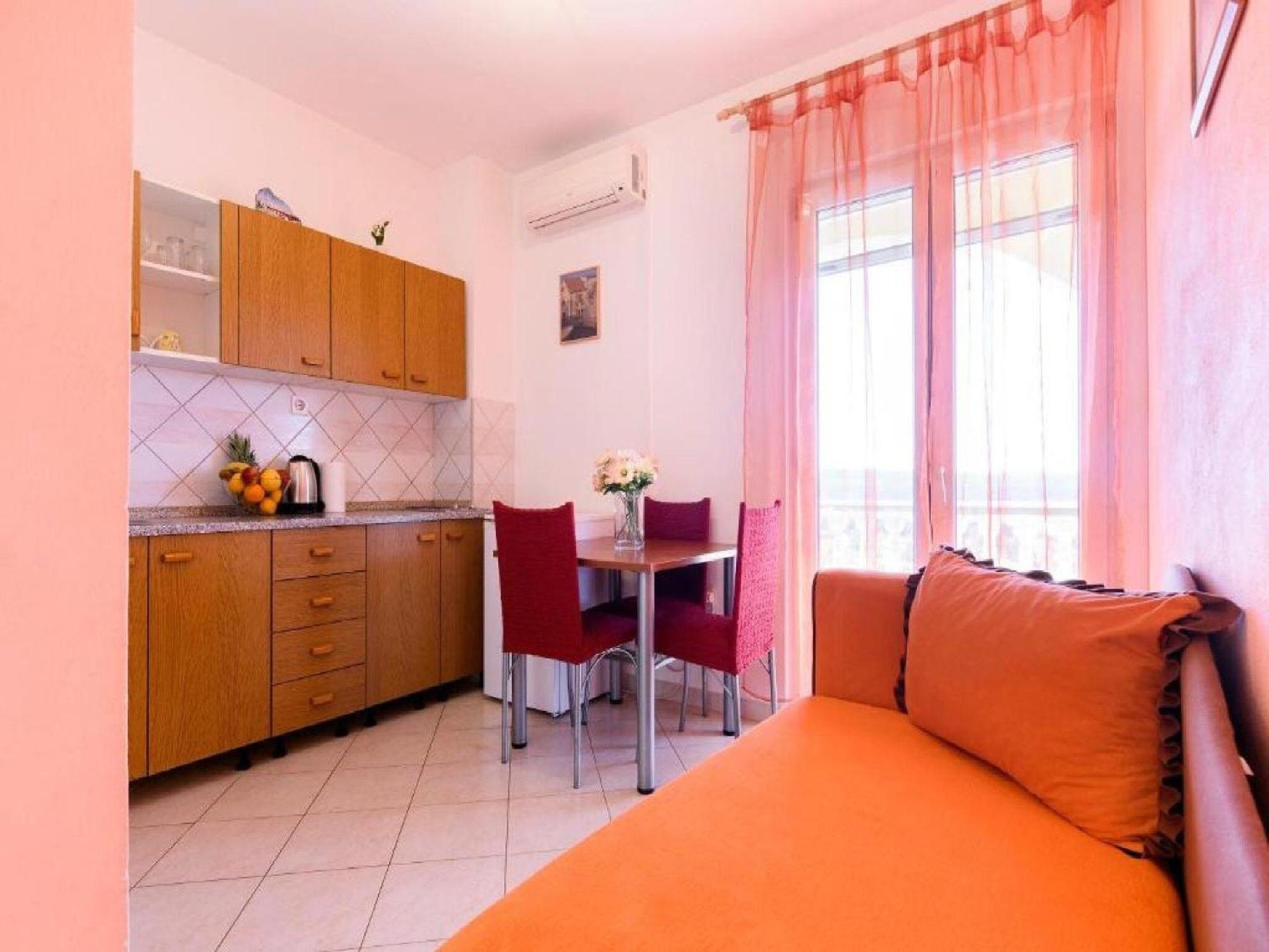 Apartments Milic - One Bedroom Apartment With Sea View And Terrace กอร์นยิ คาริน ภายนอก รูปภาพ